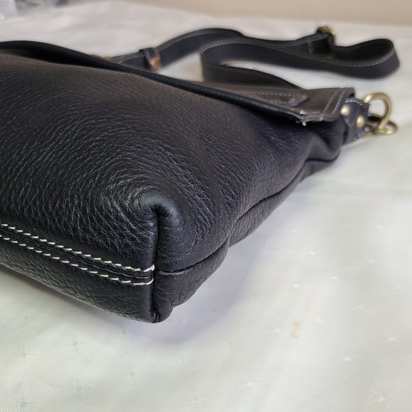 "AVORIO" ITALY, SOFT PEBBLED LEATHER CROSSBODY BAG - Picture 6 of 11